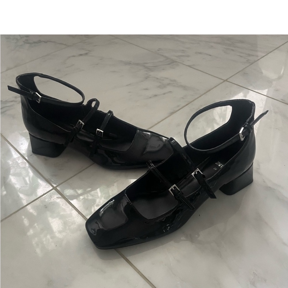 Zara patent three strap block shoes 39